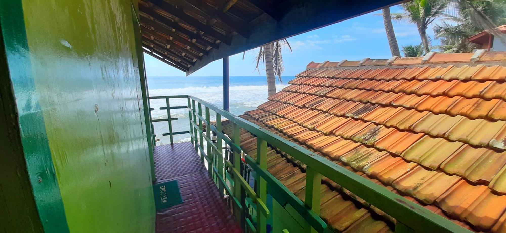 Luna Beach Home & Cabanas Galle Bilik gambar